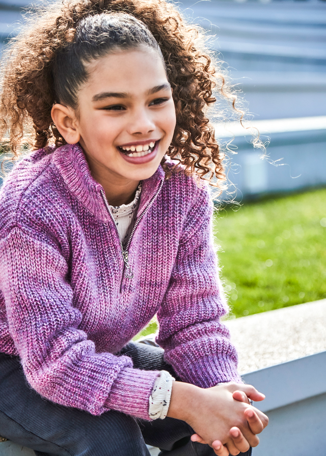 деталь Dívčí svetr MAYORAL