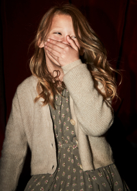 Dívčí béžový kardigan na knoflíky s pohodlným střihem MAYORAL