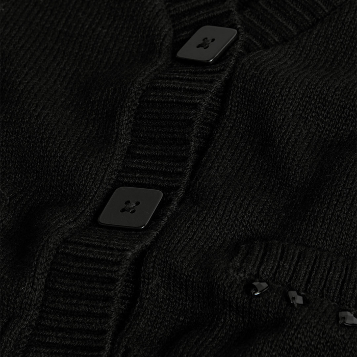 деталь Elegantní černý kardigan s ozdobnými kapsami BOBOLI