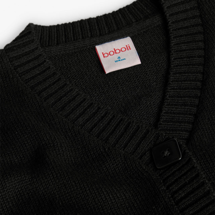 деталь Elegantní černý kardigan s ozdobnými kapsami BOBOLI