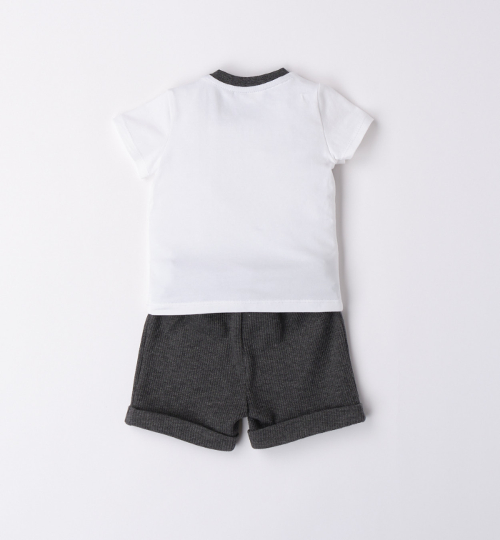 деталь Dětský outfit - tričko a šortky IDO