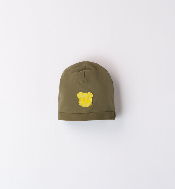 деталь Chlapecká bavlněná čepice s motivem Skater Bear – khaki IDO