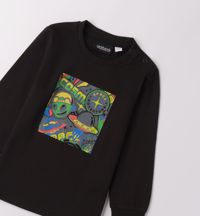 деталь Chlapecké tričko s barevným vesmírným potiskem SARABANDA