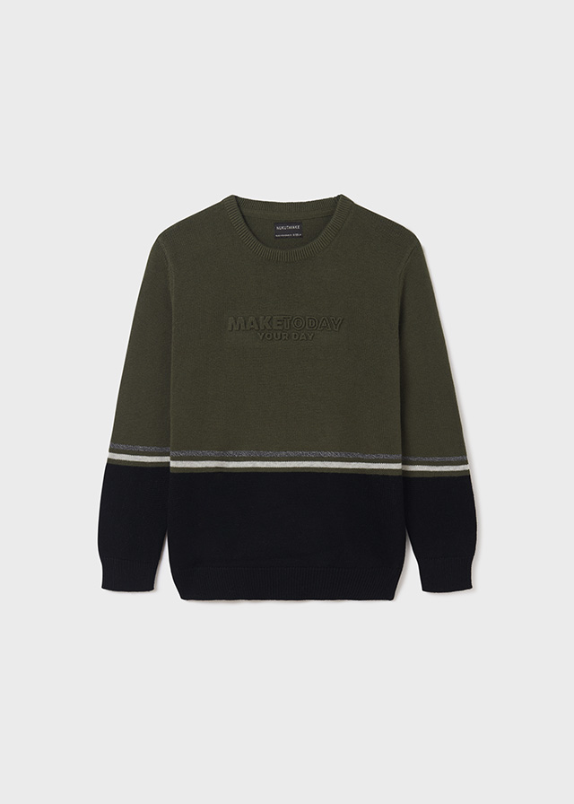 деталь Sweater with colorful stripes for a boy
