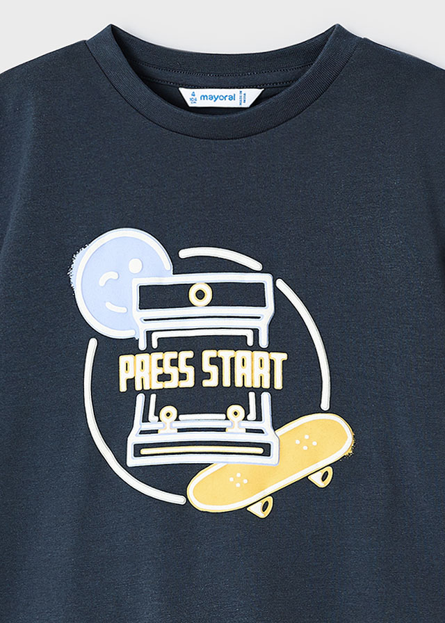 деталь Chlapecké tričko s fluorescentním potiskem MAYORAL