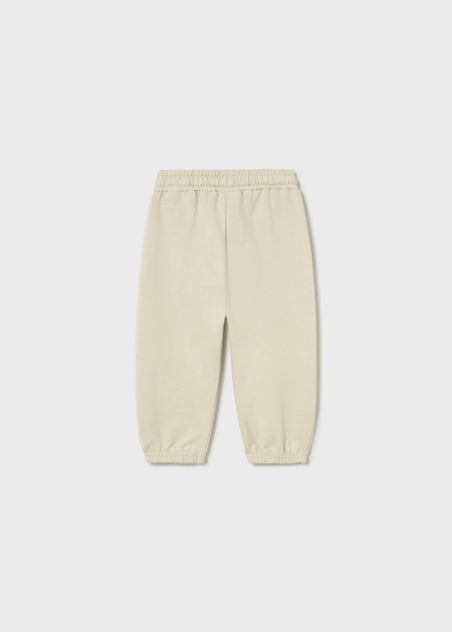 деталь Chlapecké teplakové kalhoty motivem terénního auta MAYORAL