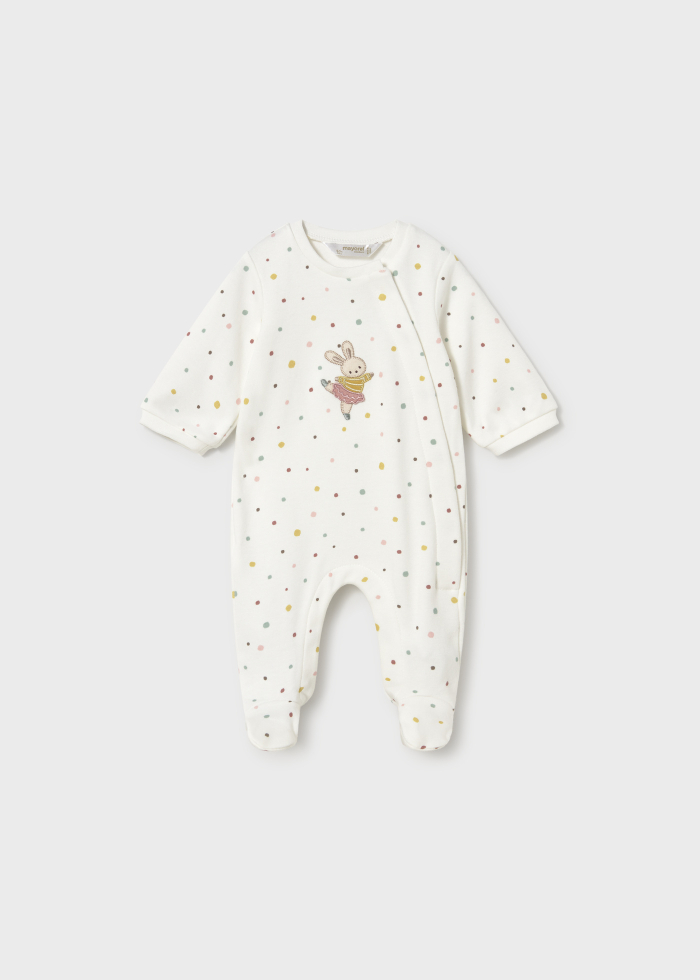 деталь Kojenecká dívčí sada 2 overalů s jemnými motivy MAYORAL