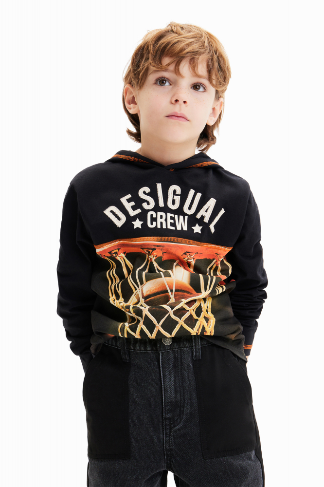 detail Chlapecké tričko s kapucí s dlouhým rukávem DESIGUAL